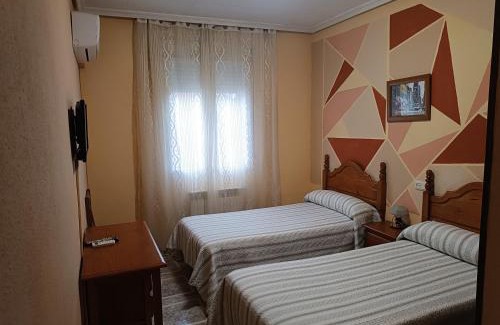 Ocana House | Budget-Friendly Stay at Hostal Ávila with Family & Pets Welcome