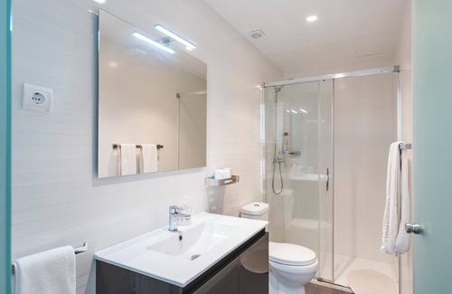Sant Carles de la Rapita House | Guest Rated Hostal Agustí: Spa, Breakfast & Family Friendly
