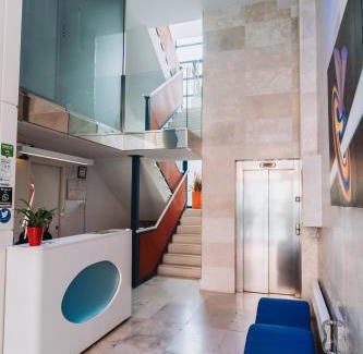 Burgos House | Family-Friendly Stay at Hostal Acuarela - Pet & Wheelchair Access