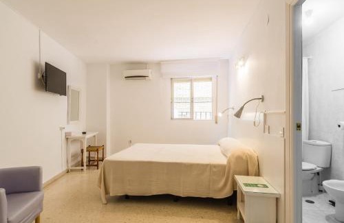 Almunecar House | Hostal Altamar