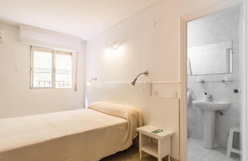 Almunecar House | Hostal Altamar