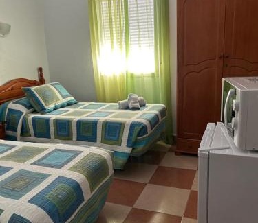 Arcos de la Frontera House | Cozy Hostal Andalucia: Pet and Child-Friendly Retreat