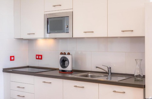 S'illot Apartment | Relax at Hostal Antic Apartamento 101: Child-Friendly Retreat