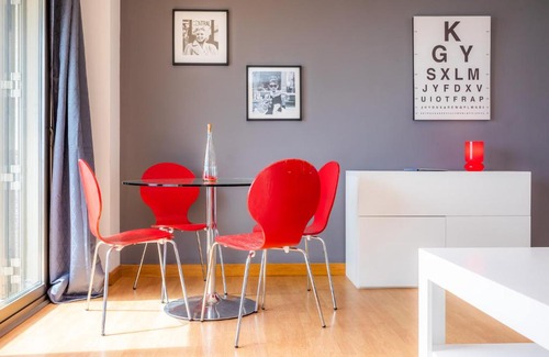 S'illot Apartment | Relax at Hostal Antic Apartamento 101: Child-Friendly Retreat