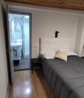 Puigcerda House | Discover Hostal ARS: Family-Friendly Stay with Breakfast