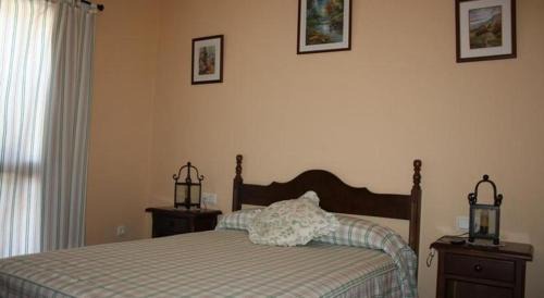 Minas de Riotinto House | Budget-Friendly Hostal Atalaya with Family Amenities
