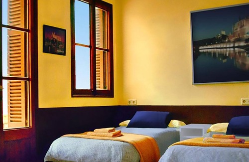 El Arenal Hostel | Discover Comfort at Hostal Atlanta with Pool and Spa