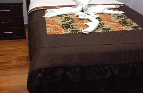Salasaca House | Budget-Friendly Stay at Hostal Bar-Restaurant Samana Wasi