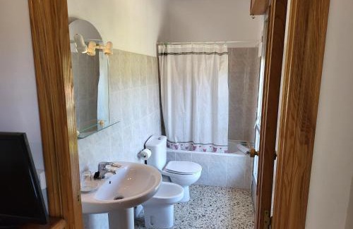Entrimo House | Budget-Friendly Hostal Barcelona: Pet & Child Friendly Stay