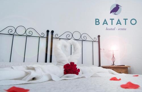 San Ambrosio House | Budget-Friendly Hostal Batato with Family Amenities