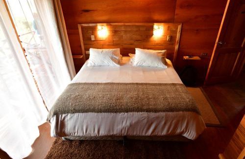 Castro House | Charming Hostal Boutique Los Arrayanes with Family-Friendly Amenities