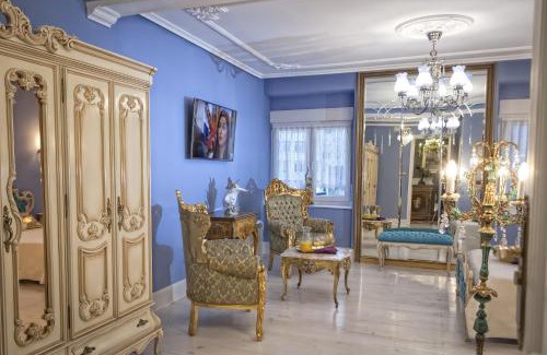Torrelavega House | Budget-Friendly Stay at H. Boutique Puerta del Sol, Rated 8.9