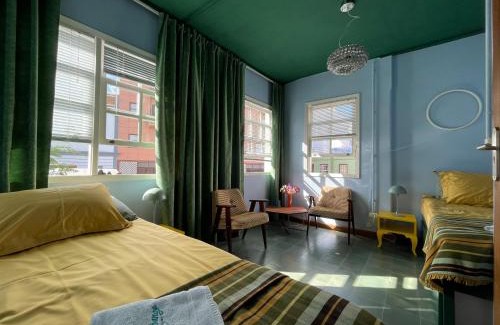 San Andres y Sauces Hostel | Pet-Friendly Hostal Bubango with Kitchen & 9/10 Rating