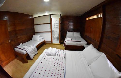 La Macarena House | Comfortable Hostal Caño Nevera with Pool & Ocean Views