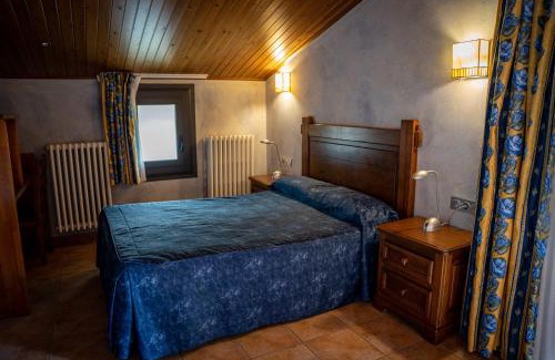 Gosol Hotel | Comfortable Hostal Cal Franciscó: Pet Friendly & Family Welcoming