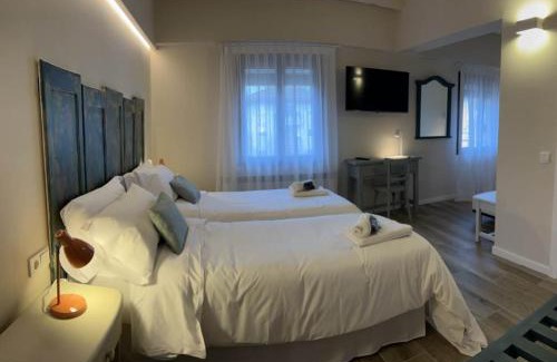 La Pobla de Lillet House | Pet-Friendly Hostal Cal Pericas with Exceptional 9.6 Rating