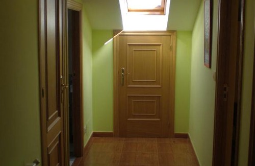 Lugo House | Budget-Friendly Hostal Catro Ventos with Top Ratings