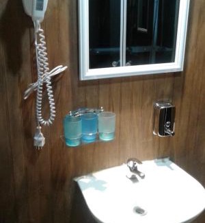 Punta Arenas House | Budget-Friendly Stay at Hostal Chalet Las Violetas