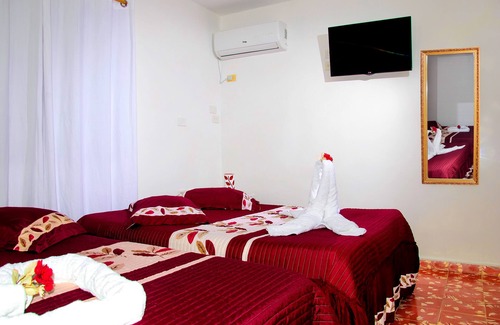 Boca de Camarioca House | Experience Ocean Views at Hostal Ciro y Lourdes, Rated 9.4