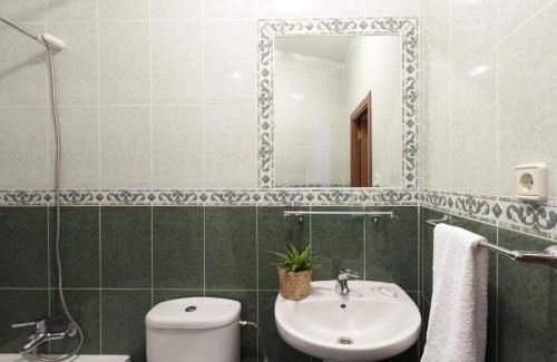 Malasana House | Budget-Friendly Stay at Hostal Condestable: Child Friendly