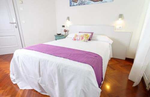La Coruna Hotel | Pet-Friendly Escape at Hostal Costa Coruña with Dining Options