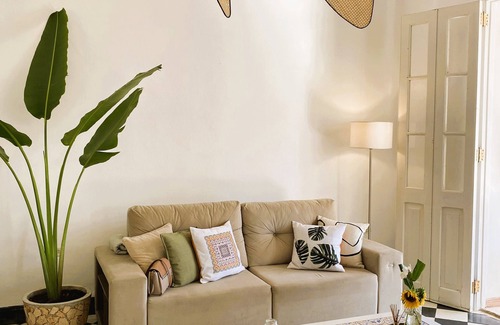 El Vedado House | Exceptional Stay at Hostal Cotarelo with Spa & Breakfast