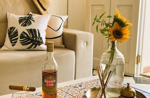 El Vedado House | Exceptional Stay at Hostal Cotarelo with Spa & Breakfast