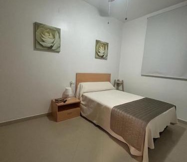 Algamitas House | Top-Rated Hostal Cueva De Los Frailes with Family Amenities