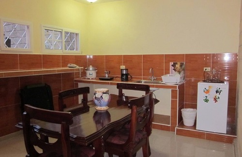 Cienfuegos House | Discover Hostal DCuba: Family-Friendly with Spa & Dining