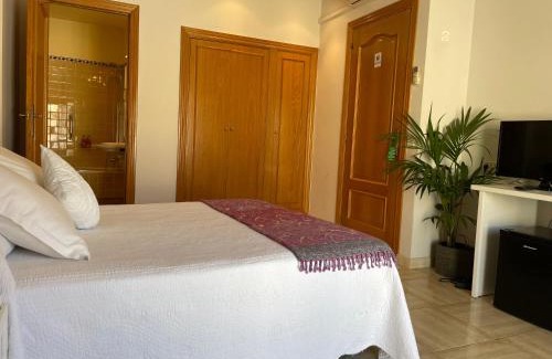Cabrils Hotel | Discover Hostal de la Plaça - Boutique Hotel with Dining