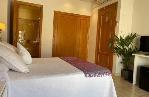 Cabrils Hotel | Discover Hostal de la Plaça - Boutique Hotel with Dining
