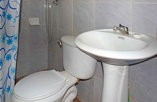 Trinidad Bed & Breakfast | Cozy Hostal del Pino: Family-Friendly with Spa & Breakfast