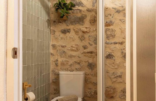 Peniscola Old Town House | Indulge at Hostal Dios Esta Bien: Spa & Family Friendly