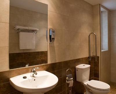 Siguenza House | Pet-Friendly Hostal Doña Blanca with Breakfast & Accessibility