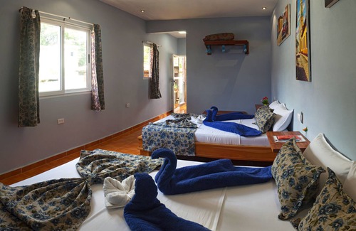 Trinidad House | Guest Rated 9.8: Hostal Doña Cristina with Ocean View
