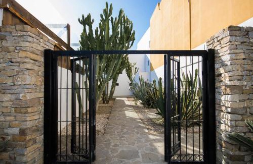 Zahara de los Atunes House | Family-Friendly Hostal Doña Lola Marina with Great Ratings