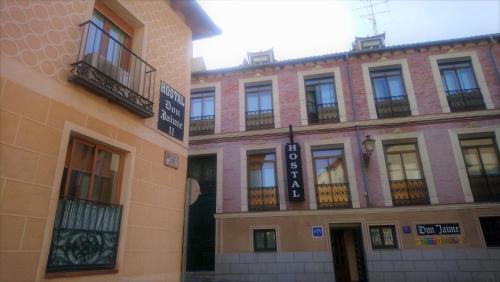 Segovia House | Budget-Friendly Stay at Hostal Don Jaime I y II with Dining