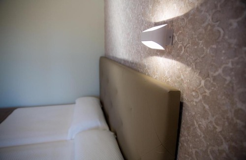 Pizarra House | Budget-Friendly Hostal Don Joaquín with Family Amenities