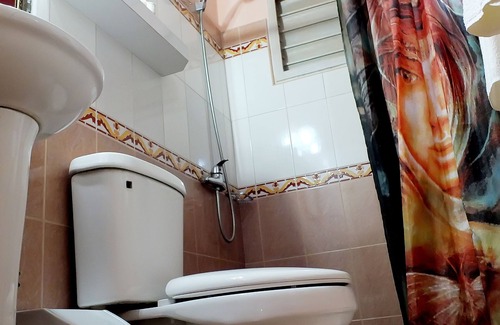 Cienfuegos House | Cozy Stay at Hostal Don Jose with Spa and Restaurant