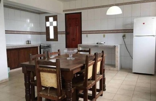Plaza de la Revolucion Apartment | Cozy Hostal Doris: Family-Friendly with Spa & Breakfast