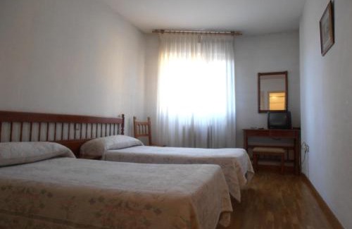 Leon House | Discover Hostal EC León: Guest Rated at 7.3/10