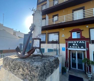 Alcala Del Rio House | Budget-Friendly Stay at El Ancla with Family Amenities
