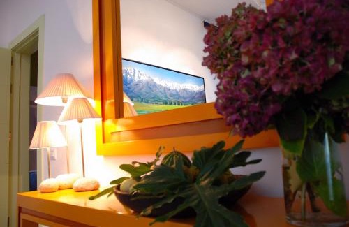 Madrigal de la Vera House | Hostal El Cardenillo: Family-Friendly Retreat with Breakfast
