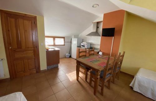Molinaseca House | Cozy Hostal El Horno: Pet-Friendly with Ocean Views