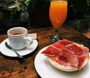 Trujillo House | Budget-Friendly Stay at Hostal Emilia with Family Amenities
