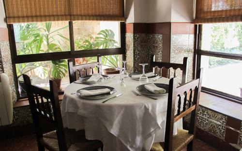 Trujillo House | Budget-Friendly Stay at Hostal Emilia with Family Amenities