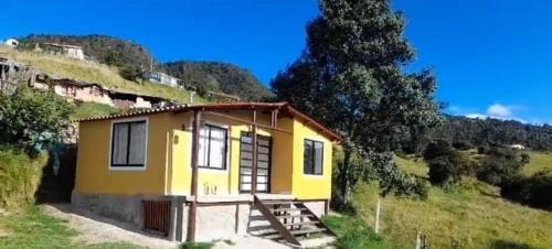 Mongui House | Comfortable Stay at Hostal Espeletia Amarilla, Rated 9/10