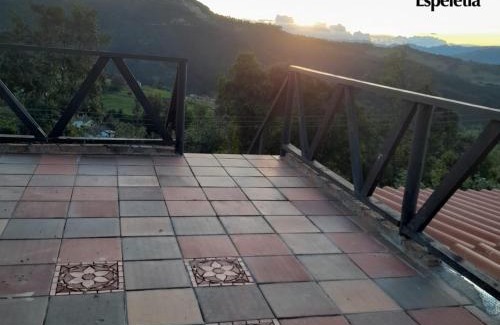 Mongui House | Comfortable Stay at Hostal Espeletia Amarilla, Rated 9/10