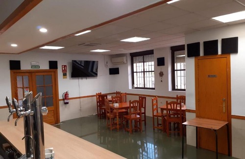 Calzadilla Hotel | Discover Hostal Extrelucía: Spa & Pet-Friendly Retreat
