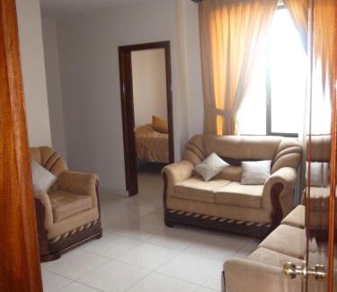 Ibarra Hotel | Discover Hostal Fevilamir: Family-Friendly with Breakfast